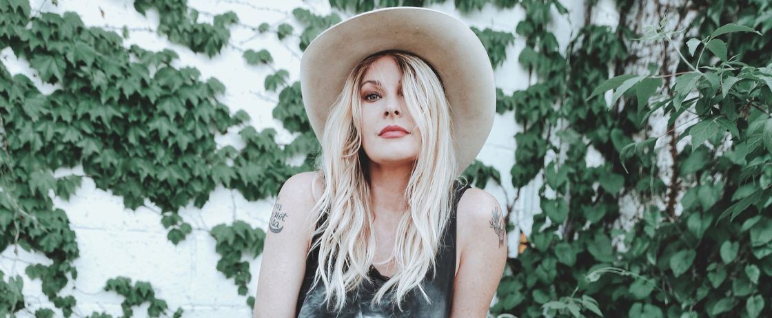 07.26.19 elizabeth cook - naked soul master